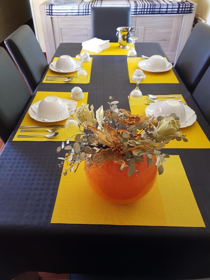 Casa Oliviera Bed & Breakfast มอนคาราปาโช ภายนอก รูปภาพ